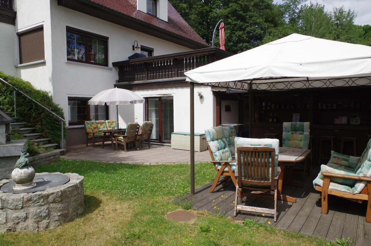 Gaestehaus Gaens - Ferienzimmer Schirgiswalde-Kirschau エクステリア 写真